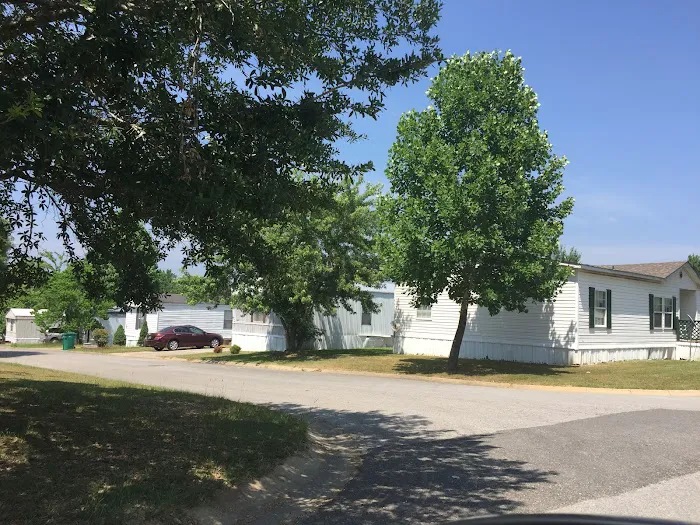 Paddington Mobile Home Community Picture 3