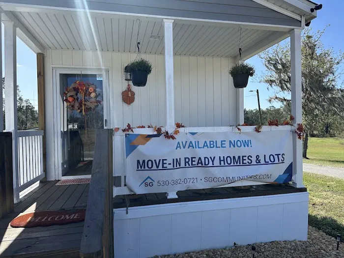 Live Oak Pines Mobile Home Park Picture 6