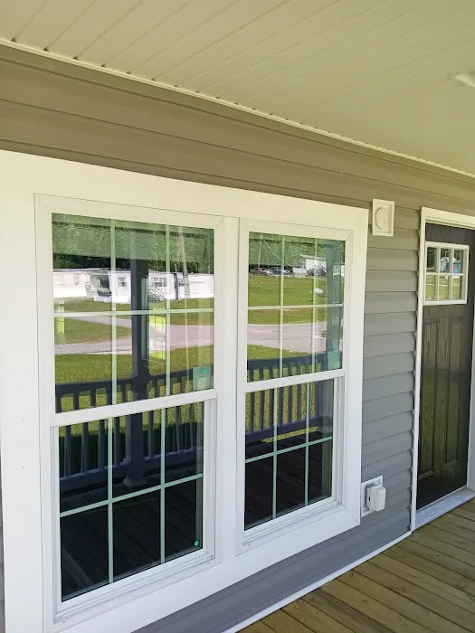 Live Oak Pines Mobile Home Park Picture 3