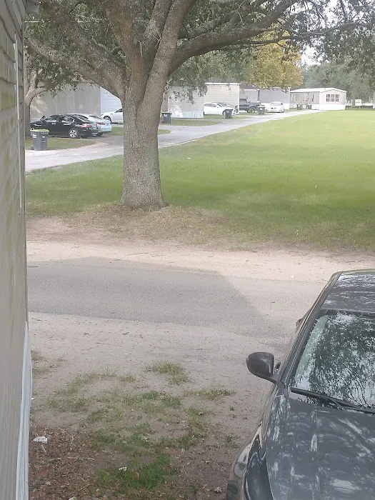 Quail Hollow Mobile Home Park Picture 9