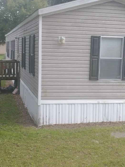 Quail Hollow Mobile Home Park Picture 8