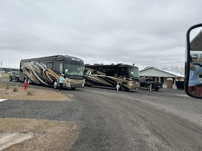 The Station RV Resort Picture 6