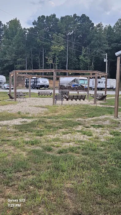 Lakelife RV Park Picture 3