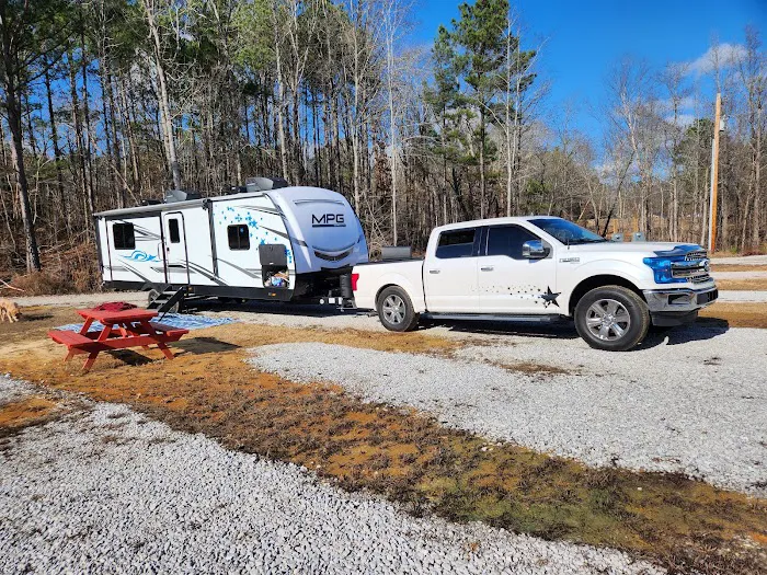 Lakelife RV Park Picture 6