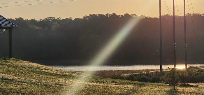 Lakelife RV Park Picture 5