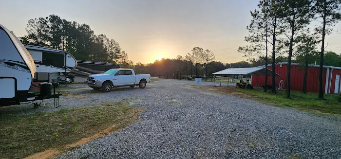 Lakelife RV Park Picture 7