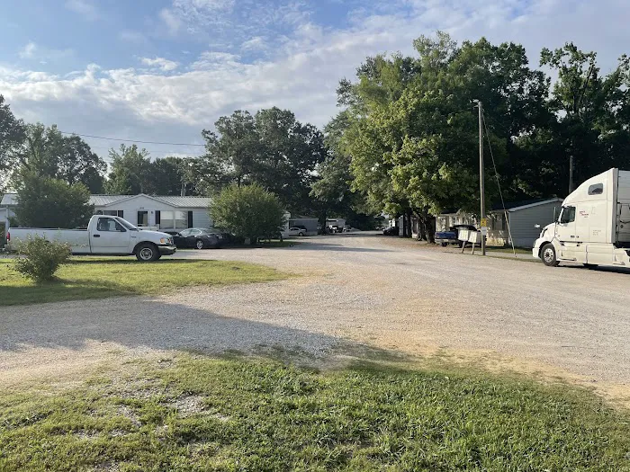 Booneville Residence and Mobile Park Picture 3