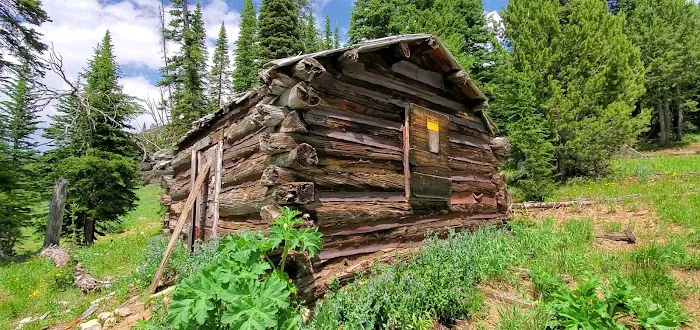 Soda Butte Campground Picture 2