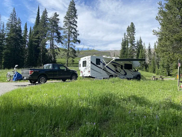 Soda Butte Campground Picture 5