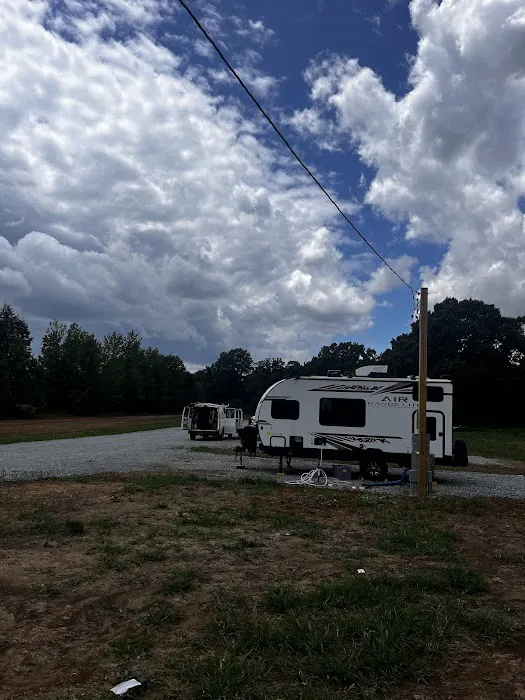 Cliff Creek RV Park Picture 7