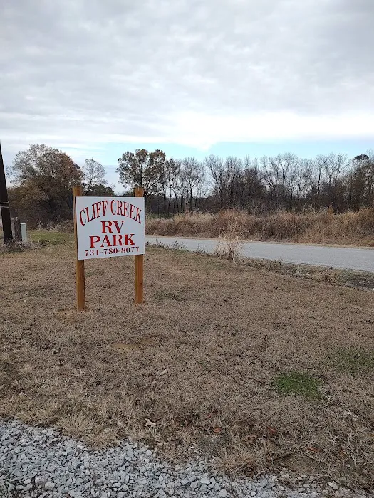 Cliff Creek RV Park Picture 9