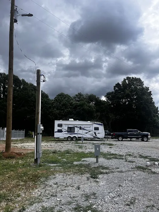 Cliff Creek RV Park Picture 8