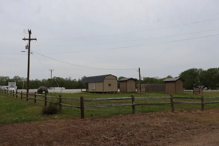 Country View RV Park Picture 9