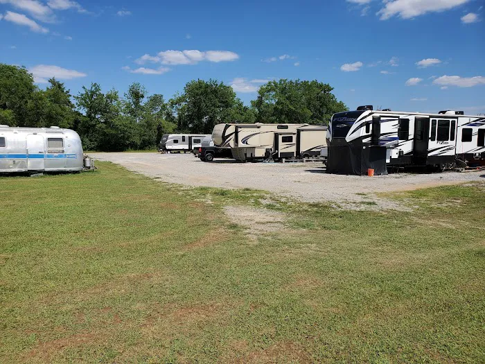 The Gathering Place RV Park Picture 2