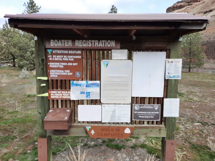 Service Creek Campground and Boat Launch Picture 8