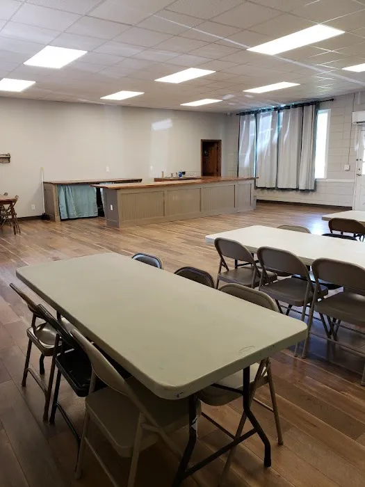 Wood Village Mobile Home Park Picture 5