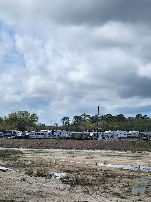 Dreamin N Driftin RV Resort Picture 7