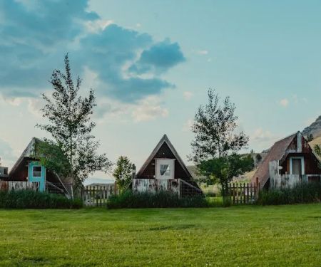 Lands Inn Cabins and Camping
