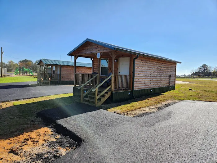 Serenity RV park Picture 4