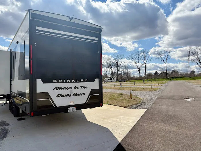 Serenity RV park Picture 10