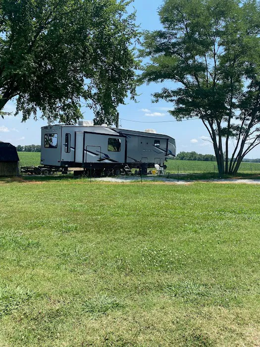 Littlejohn Lane RV Park Picture 2