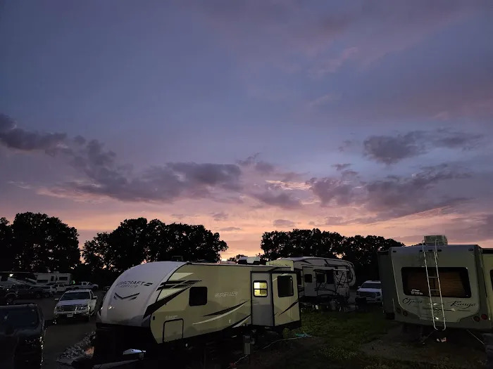 Blue Acres RV Park Picture 1