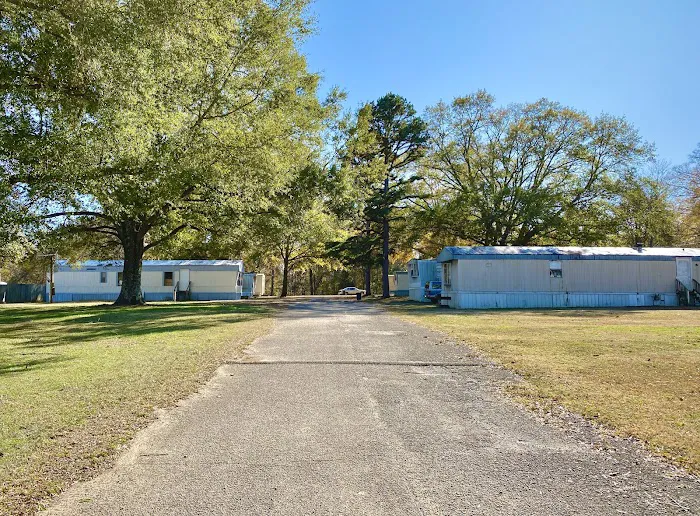 Bolivar Oaks Mobile Home Park Picture 10