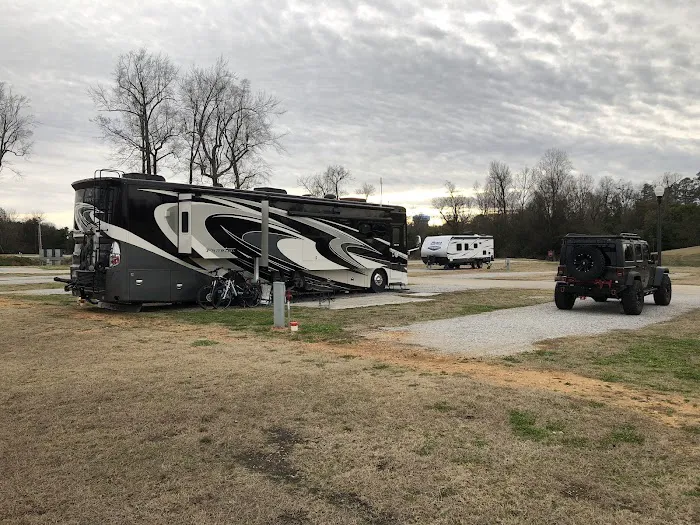 Coaches Corner RV Park Picture 7