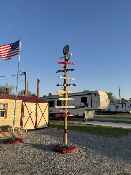 Coaches Corner RV Park Picture 4