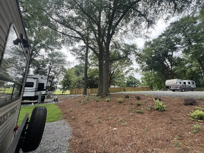 Kennedy's Korner RV Park Picture 10