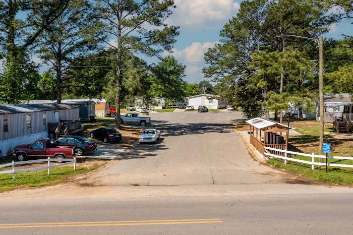 Elm St Mobile Home Community Picture 1