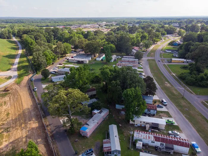 Elm St Mobile Home Community Picture 5