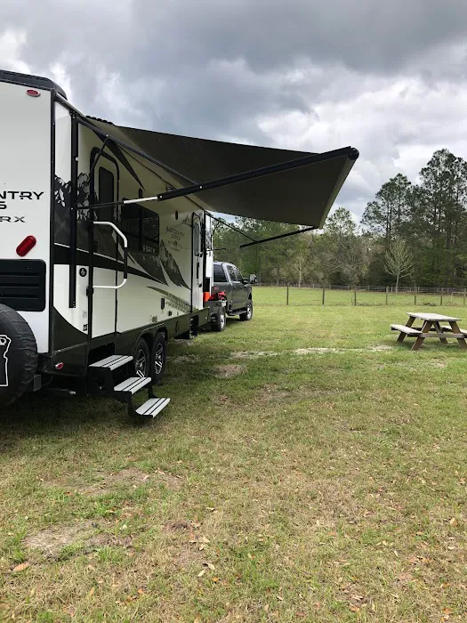 Red Rooster RV Park Picture 2