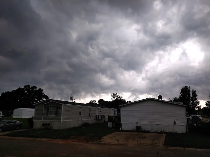 Twin Creek Mobile Home Community Picture 1