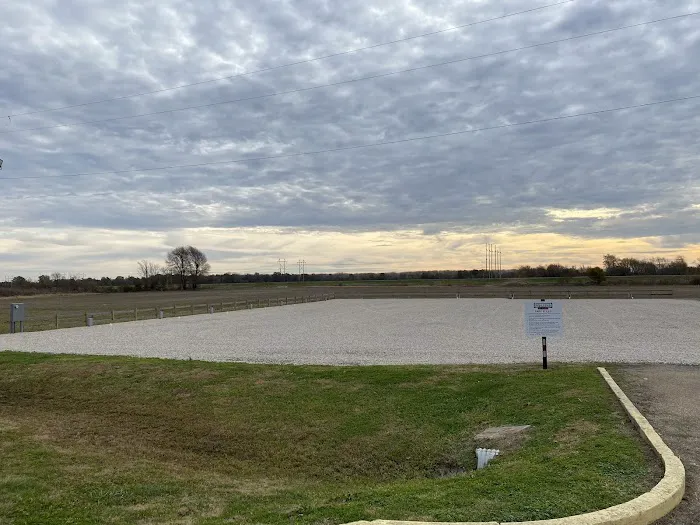 Riverbend RV Park Picture 5