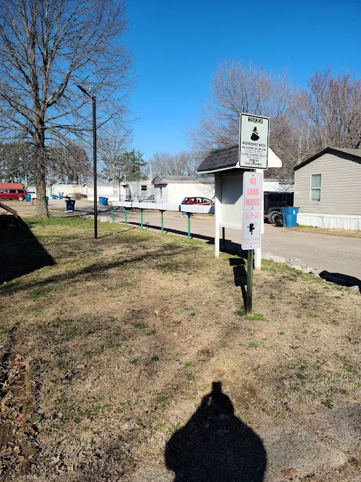 Smithville Mobile Home Park Picture 9