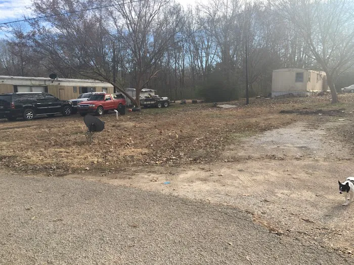 Red Oak Mobile Home Park Picture 1