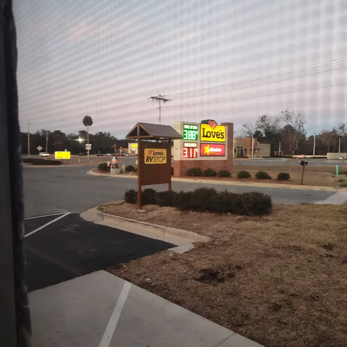 Love's RV Hookup Picture 2