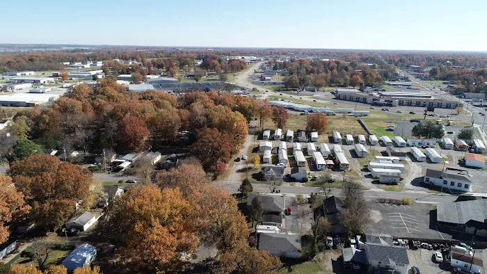 Country Oaks Mobile Home Park Picture 3