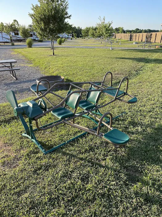 Venture River RV Park Picture 9