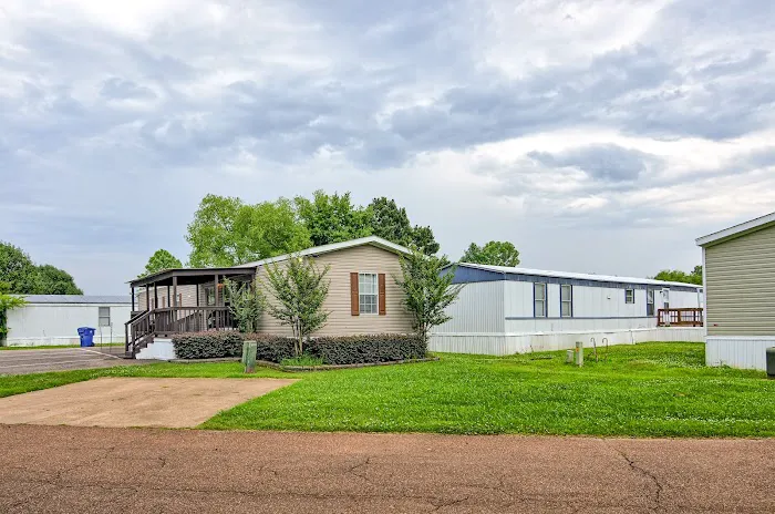 Southern Meadows Mobile Home Community Picture 2