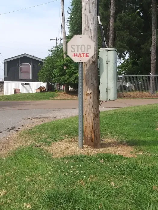 Flag City Mobile Home Community Picture 4