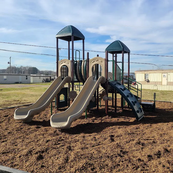 Flag City Mobile Home Community Picture 2