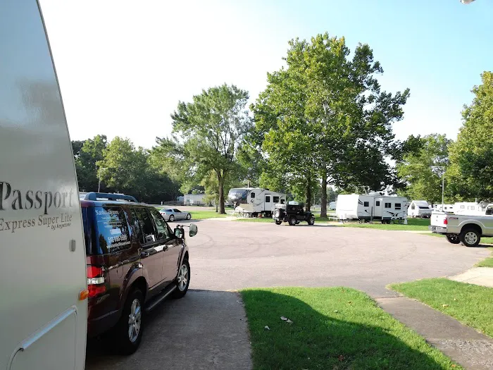 Midway RV Park Picture 4