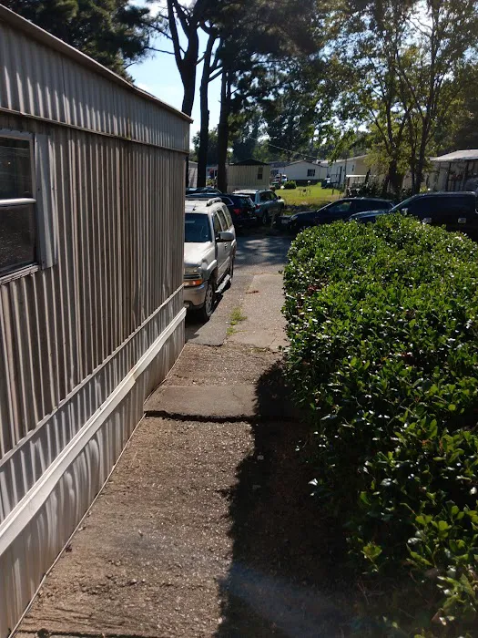Green Acres Mobile Home Park Picture 10