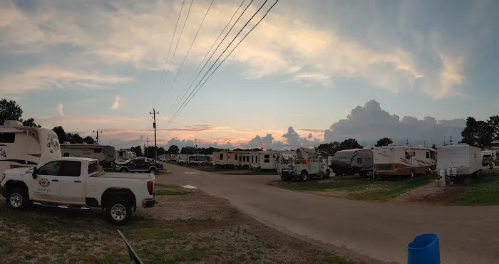 Agricenter International RV Park Picture 5