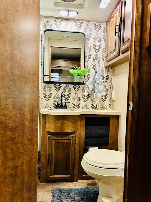 Son And father rv rental Picture 1