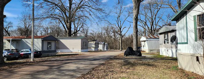 Pecan Circle Picture 6