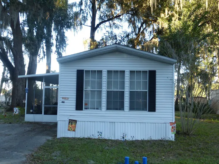 Oak Park Village Manufactured Home Community Picture 7