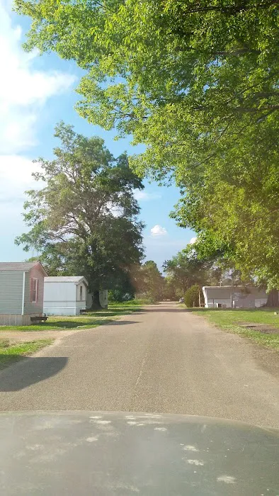 Air Base Mobile Home Estates Picture 9